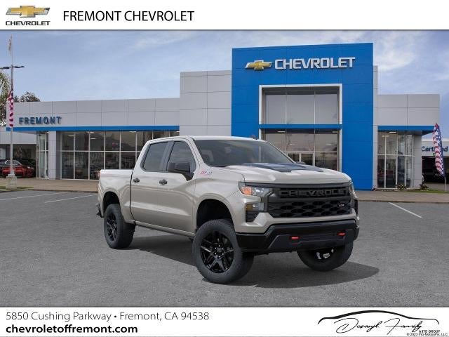 2026 Chevrolet Silverado 1500 Custom Trail Boss in White Sands — front three-quarter view