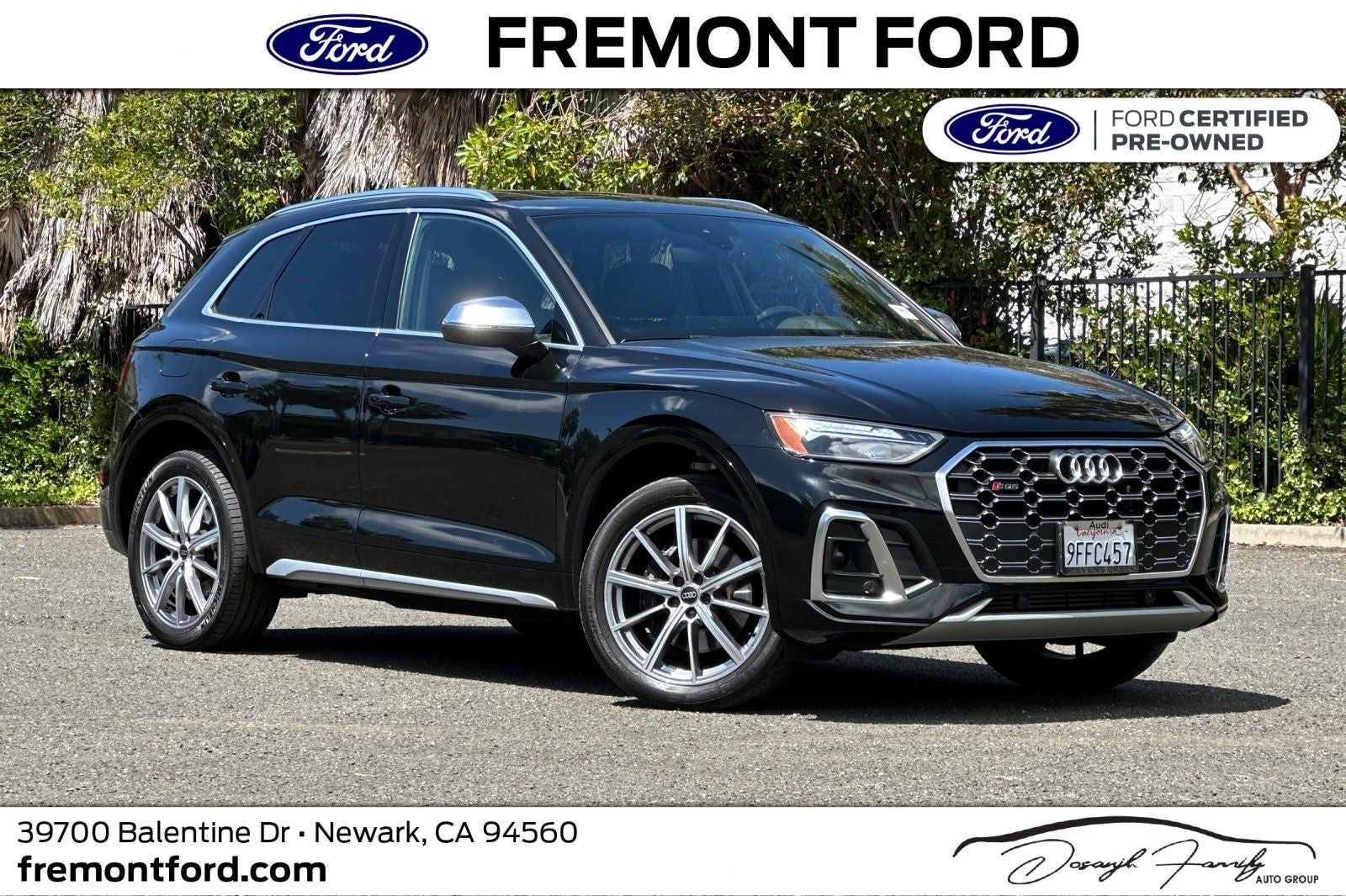 2023 Audi SQ5 Premium quattro in Mythos Black Metallic — front three-quarter view